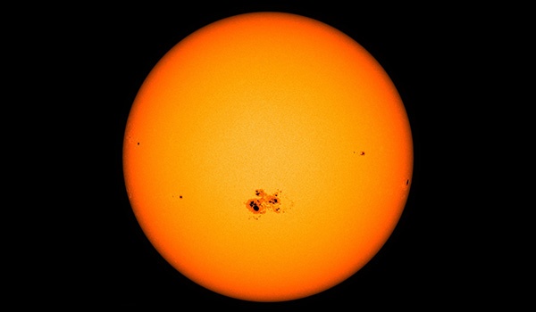 البقع الشمسية